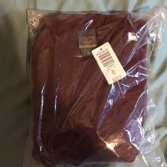 NWT Torrid Outlander Laced Front 3/4 Sleeve Burgundy New Year Dress Size 10 - Picture 3 of 5